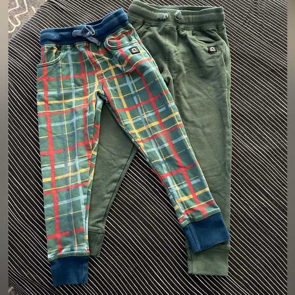 Plaid Rags Joggers - Picture 2 of 3
